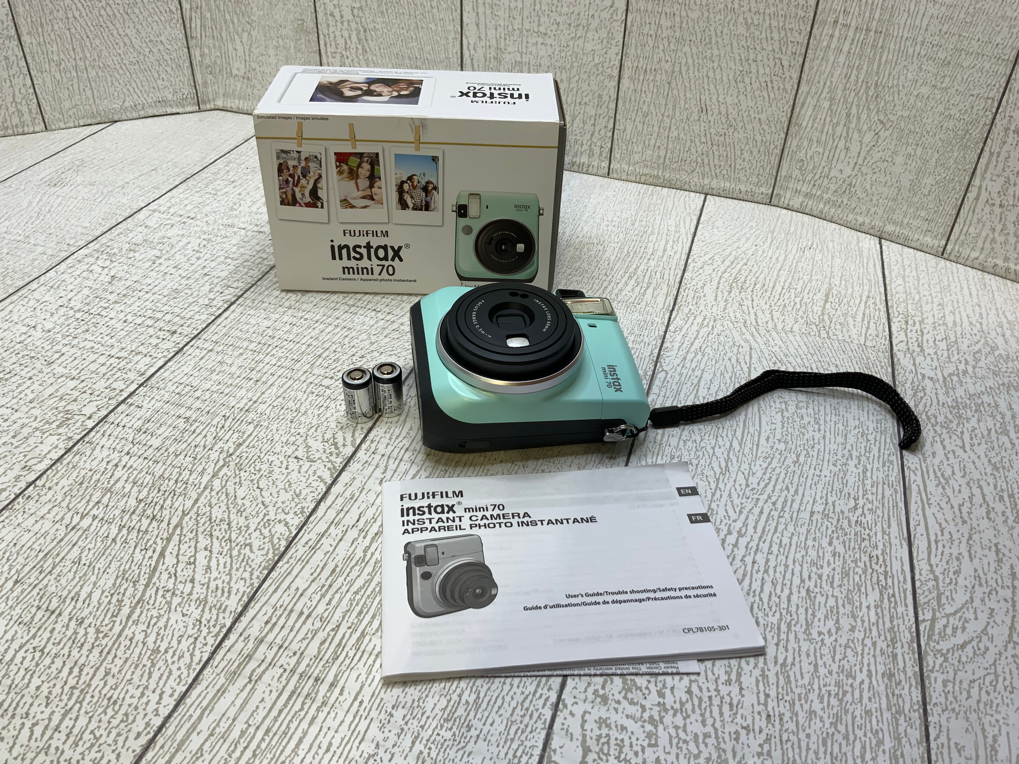 Fujifilm Instax Mini 70 - ICY Mint Instax Mini 70 - Instant Film Camera (7957871821038)